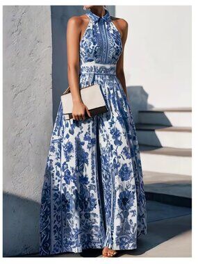 Blue and White Chinoiserie Porcelain Print Halter Maxi Dress size Medium